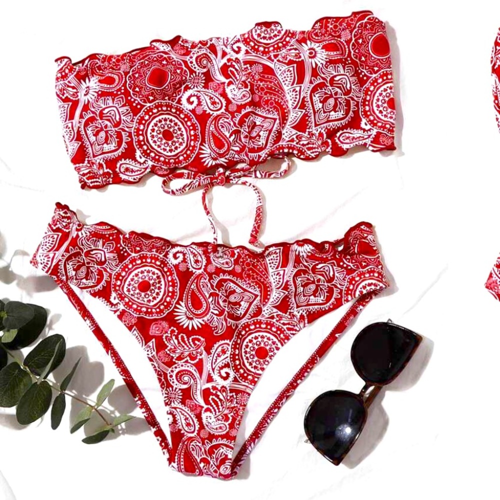 Paisley swimsuit never worn NWOT MEDIUM